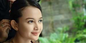 Mengejutkan, Arya Wiguna 'Demi Tuhan' Pacari Entin 'Dunia Terbalik'