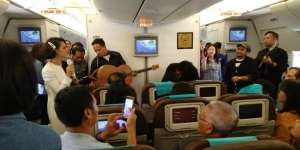 Konser Andien-Tompi di Ketinggian 35 Ribu Kaki Bikin Garuda Fully Booked