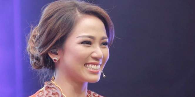 Anisha Daisuki, Sosok Modis Moderator Debat Capres 2019 Tahap Dua