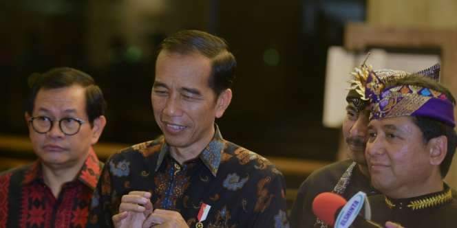 Jokowi: Stop Uninstall Bukalapak 