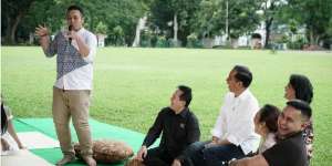 Lihat Aksi Gilang Dirga Saat Bikin Jokowi Tertawa Sampai 'Nangis'