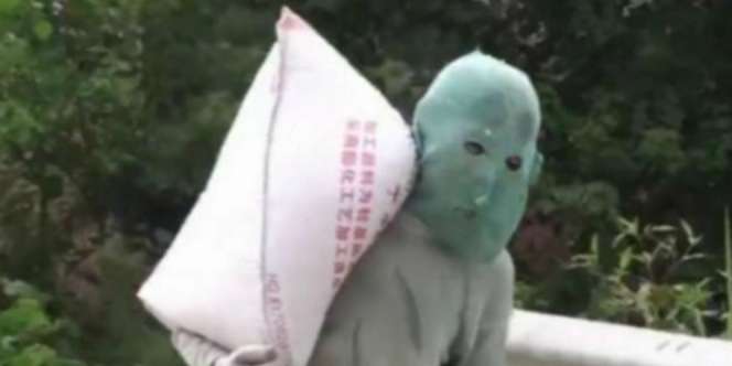 20 Tahun Hidup di Balik Topeng, Alasan Si Istri Bikin Haru