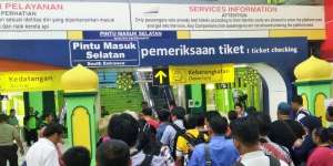Ada Acara 212 di Monas, Penumpang 14 KA Jarak Jauh Bisa Naik di Jatinegara