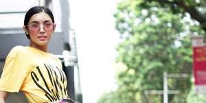 Pamer Foto Bareng Dipo Latief, Millendaru Diserbu Netizen