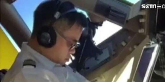 Heboh Pilot Terekam Tidur Saat Terbang