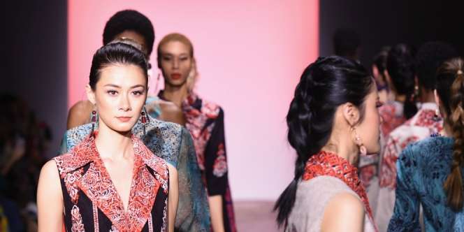 Ketika Kain Batik Melenggang di New York Fashion Week 2019