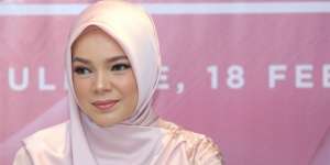 Curhat Pilu Dewi Sandra Soal Keturunan