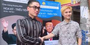 Potong Rambut Gaya Trump dan Kim Jong Un Gratis