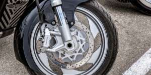Waspadai Ban Motor Depan yang Sudah Tipis