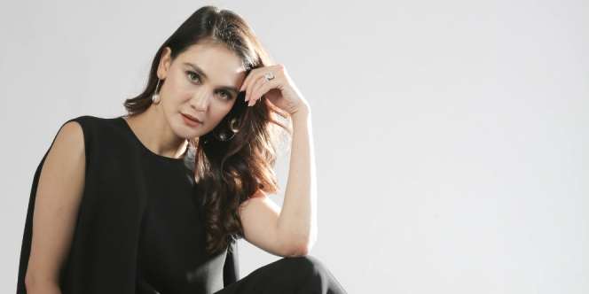 Pakai Baju K-Pop Idol, Luna Maya Banjir Pujian