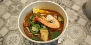 Tergoda Nikmatnya Camilan Lokal ala Singapura