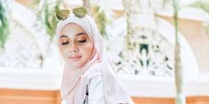 Tutorial Pashmina dengan Aksesori