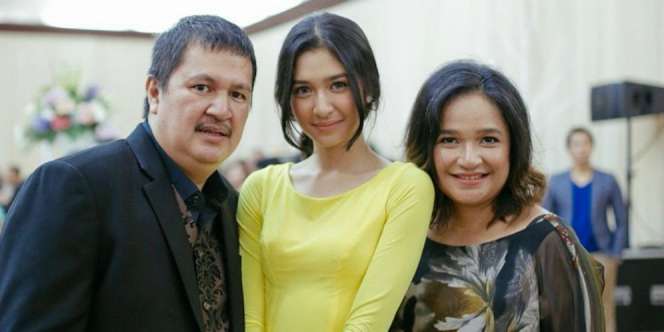 Sedih... Kenangan Terakhir Mikha Tambayong Bareng Ibu