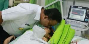 Ciuman Terakhir Anies Baswedan untuk Dayat