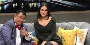 Hotman Komentari Kisah Cinta Luna Maya: Tikungan Teman Lebih Cepat dari Rossi 46