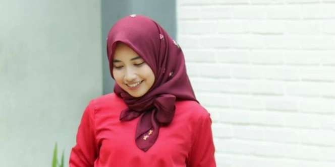 Tutorial Hijab Organza Mudah dan Sederhana