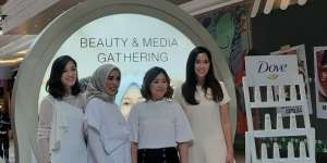 Rambut Tambah Rontok Saat Berhijab? Penyebab, Pencegah dan Cara Mengatasinya
