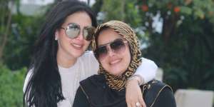 Syahrini Jadi Istri Reino Barack, Sang Adik: Ini Takdir Allah