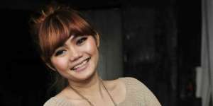 Rina Nose Bicara Teman Makan Teman, untuk Siapa?