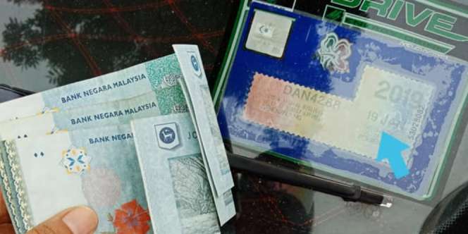 Iba Lihat Pajak Mobil Mati, Si Wanita Dapat Duit Misterius