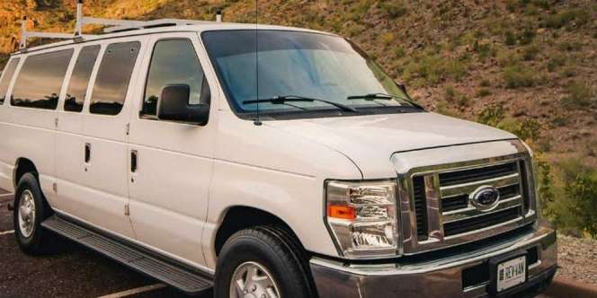 Homey Banget, Penampakan Mobil Van Disulap Jadi Tempat Tinggal