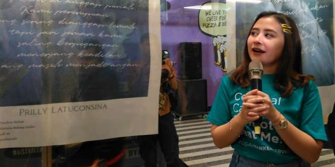 Prilly Latuconsina Curhat di Atas Foto