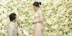 Pajang Foto Senyum Semringah Syahrini, Reino Barack Kirim Pesan Romantis