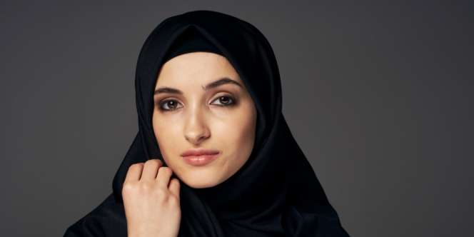 Mata Kering Saat Pakai Makeup? Ini Sebabnya
