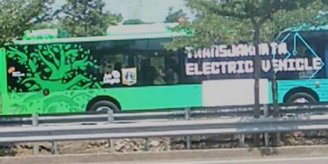 Diam-Diam TransJakarta Uji Coba Bus Listrik