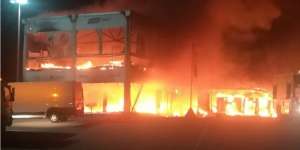 Apes, Motor Listrik Semua Pembalap Hangus Terbakar Jelang Tanding