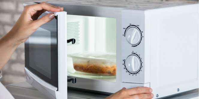 Daftar Makanan yang Haram Dihangatkan Pakai Microwave