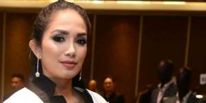 Adu Mesra dengan Pria Lain, Ussy Diperingatkan Andhika Pratama