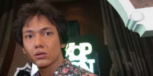 Adipati Dolken Akui Gugup Bermain di Film Warkop DKI Reborn