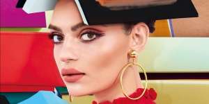 Rangkaian Powder Kiss Matte Lipstick yang Ringan & Melembapkan