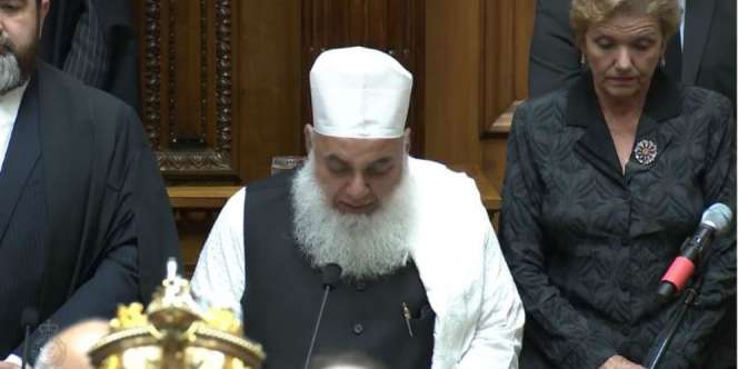 Imam Nizam Pimpin Doa di Parlemen Selandia Baru