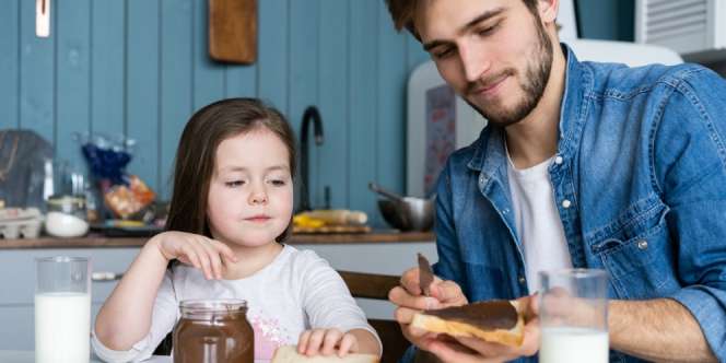 Manfaat Mengajak Si Kecil Makan Bersama
