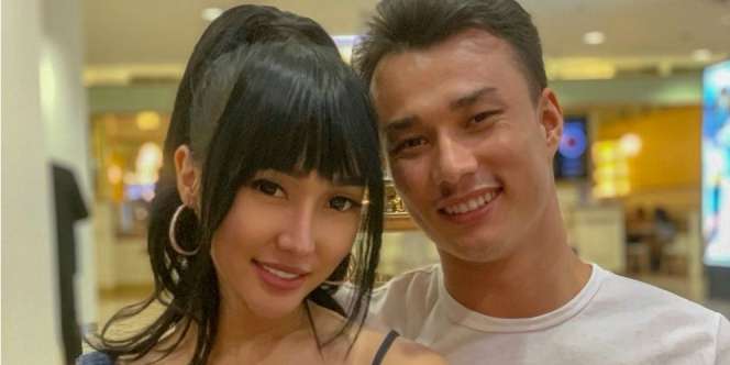Tegang dan Menangis, Ini Cerita Lucinta Luna Soal Pernikahannya
