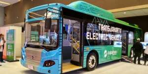Jakarta Sering Kebanjiran, Amankah Bus Listrik Transjakarta?