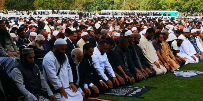 10 Ribu Jemaah Hadiri Sholat Jumat Pertama Usai Teror Selandia Baru