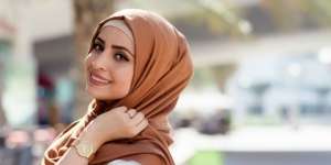 6 Gaya Makeup yang Cocok untuk Musim Panas