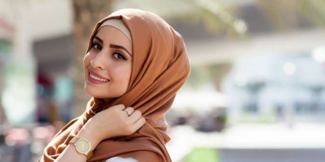 6 Gaya Makeup yang Cocok untuk Musim Panas