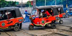 Jadi Taksi Online, Bajaj Unjuk Gigi di Inggris