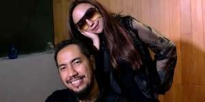 Sunan Kalijaga Diam-Diam Buntuti Salmafina Pakai Body Guard