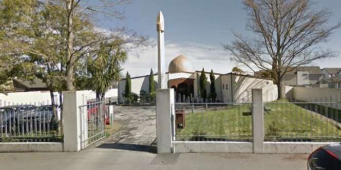 Dewan Muslim Prancis Gugat Facebook dan Youtube