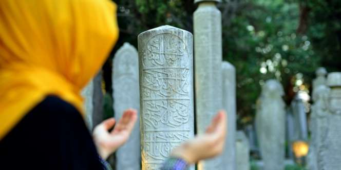 Ajaran Rasul Cara Anak Berbakti ke Orangtua yang Sudah Tiada