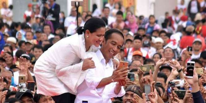 Iriana Jokowi Terjengkang di Atas Panggung Saat Kampanye Akbar