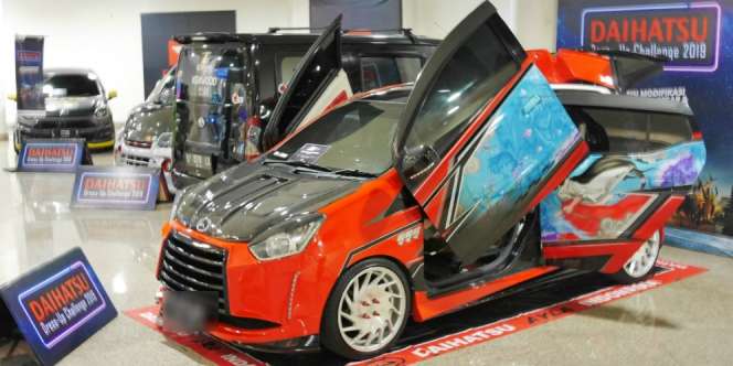 37 Modifikator Adu Kreatif Dandani Daihatsu di Surabaya