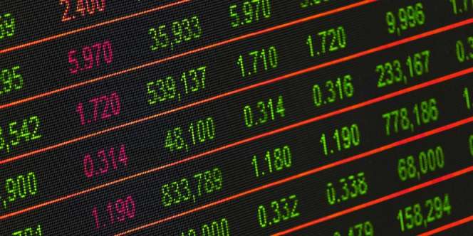 ISSI Ditutup Melemah, Indeks Bluechips Syariah Naik Tipis