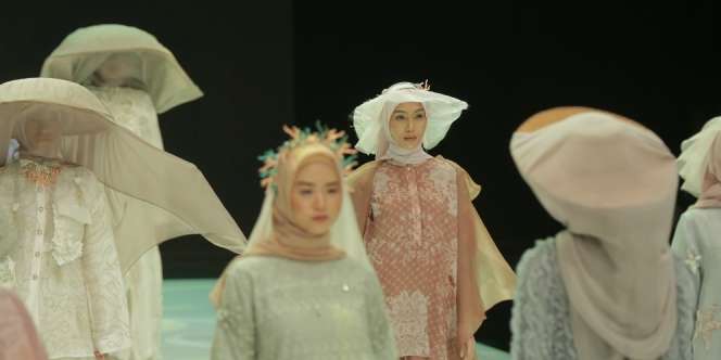 Ria Miranda `Menyelam` ke Dasar Laut