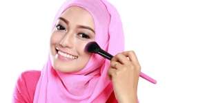 Tips Make Up Antiluntur